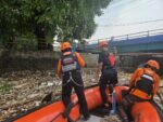DROWNING VICTIM AT GRENDENG BRIDGE, TANGERANG, FOUND Following.